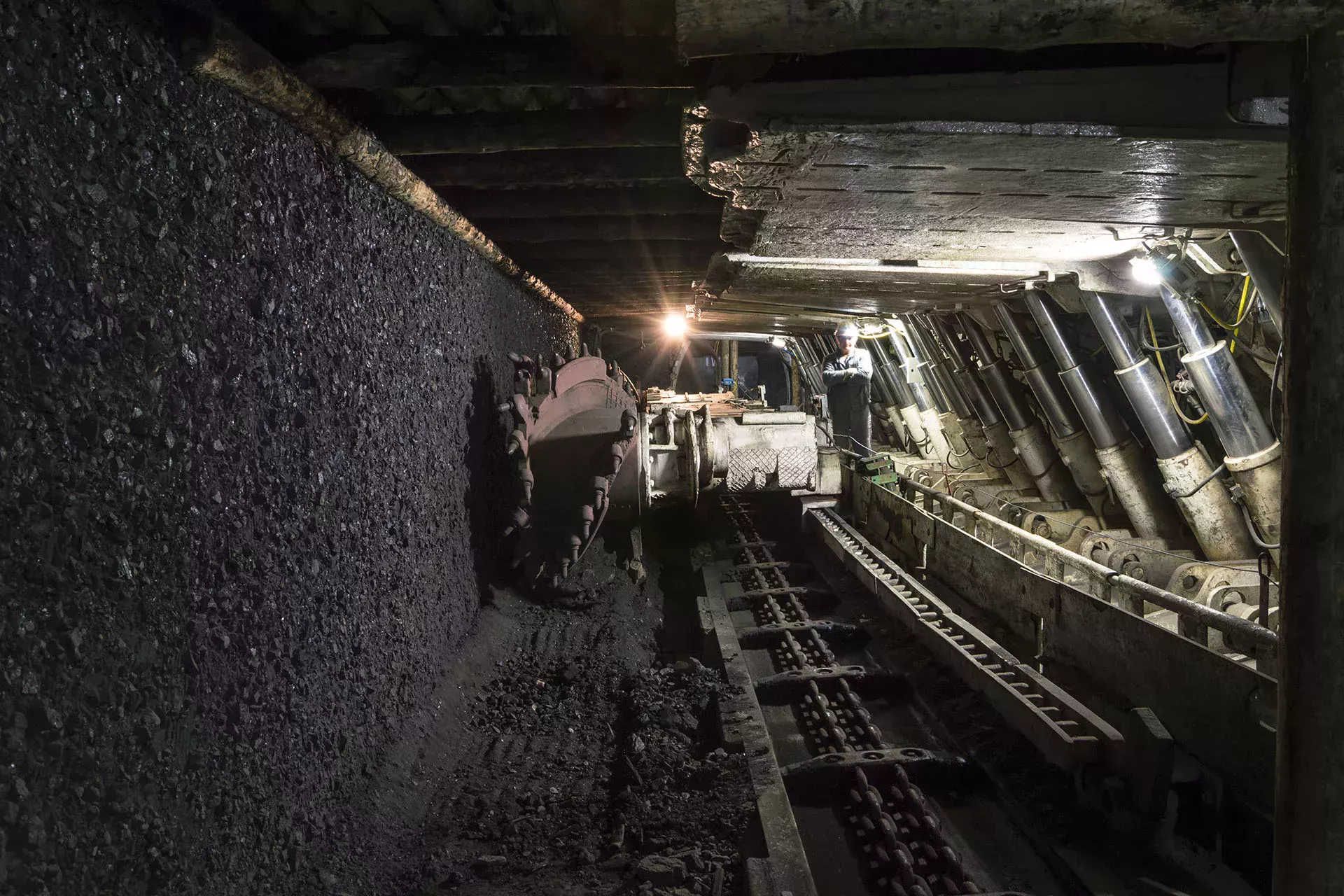 Shearer loaders in mining